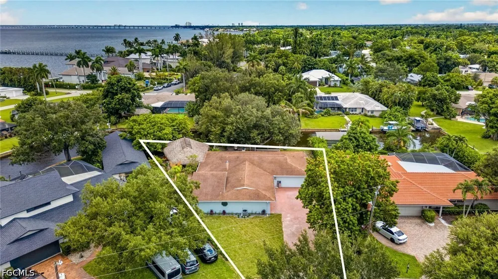 Sunnyside Court Fort Myers, FL 33919