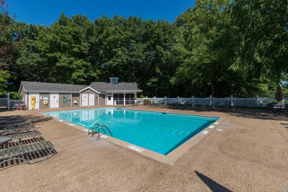 8475 Parkstone Terrace Mattawan, MI 49071