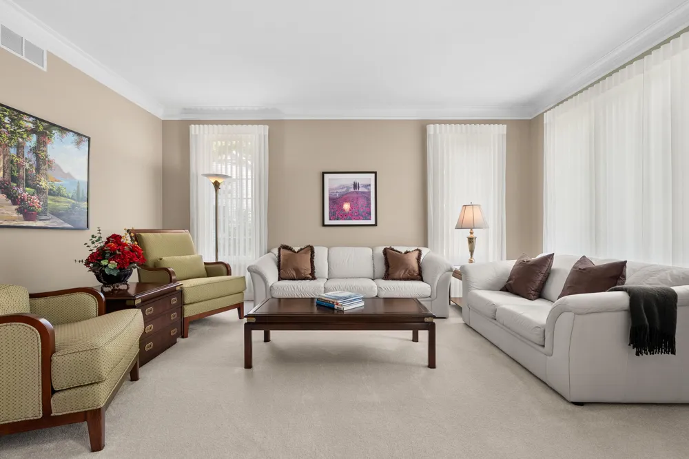 8475 Parkstone Terrace Mattawan, MI 49071