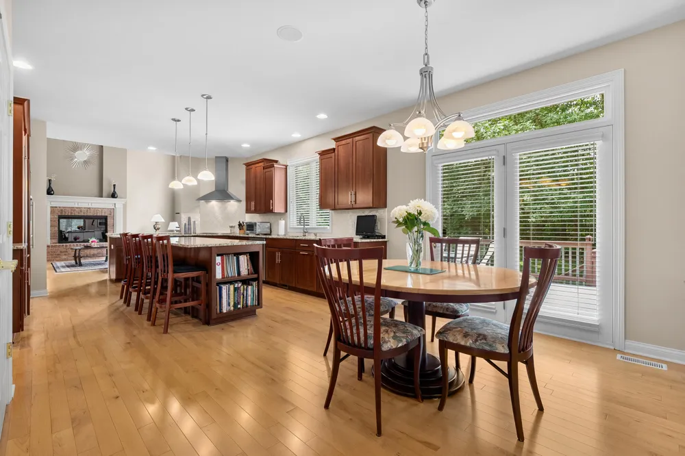 8475 Parkstone Terrace Mattawan, MI 49071