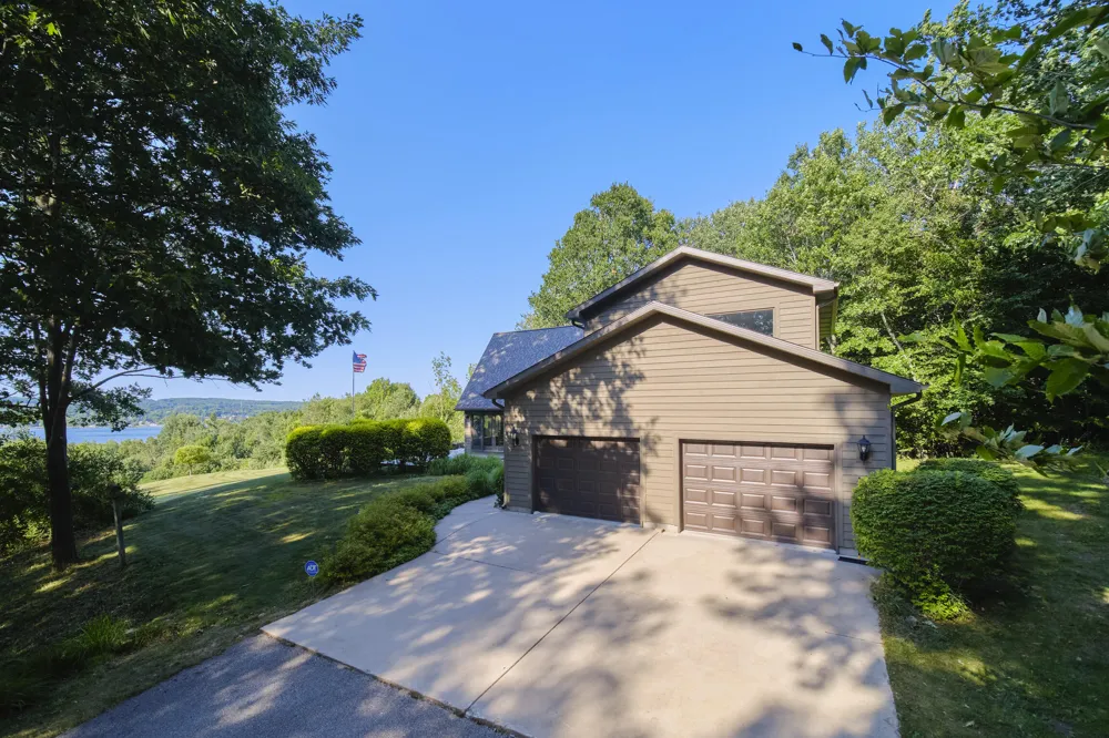 4821 Crescent Beach Road Onekama, MI 49675