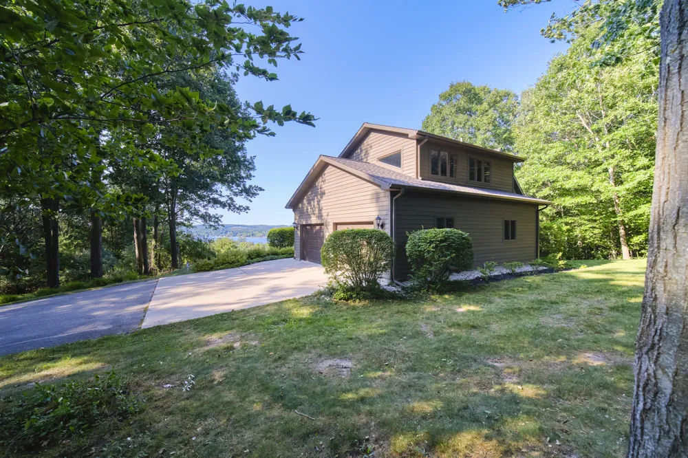 4821 Crescent Beach Road Onekama, MI 49675