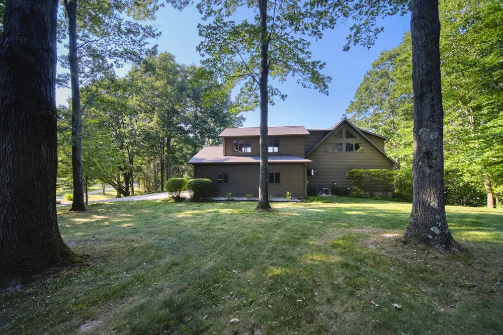 4821 Crescent Beach Road Onekama, MI 49675