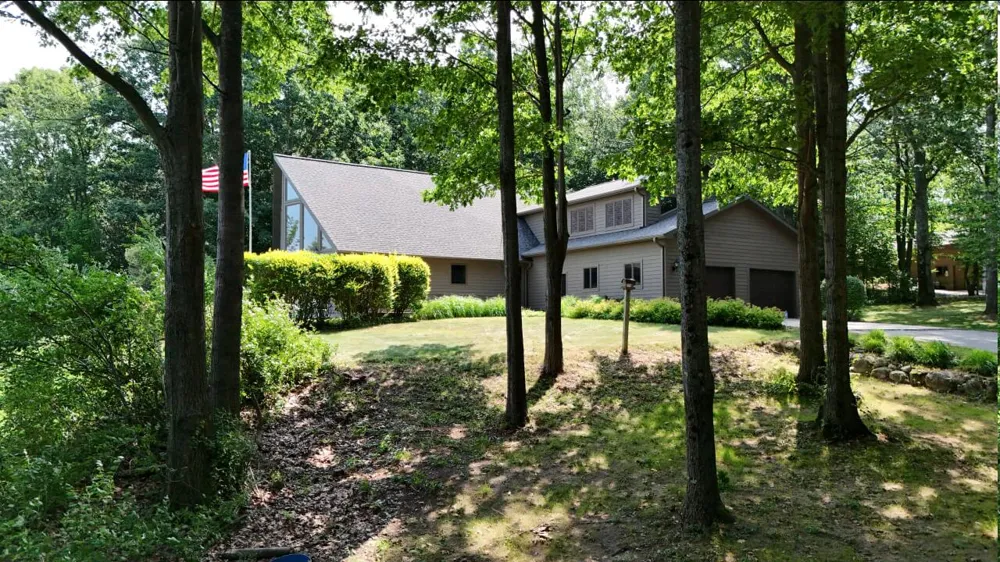 4821 Crescent Beach Road Onekama, MI 49675