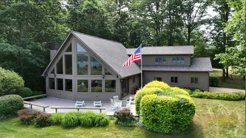 4821 Crescent Beach Road