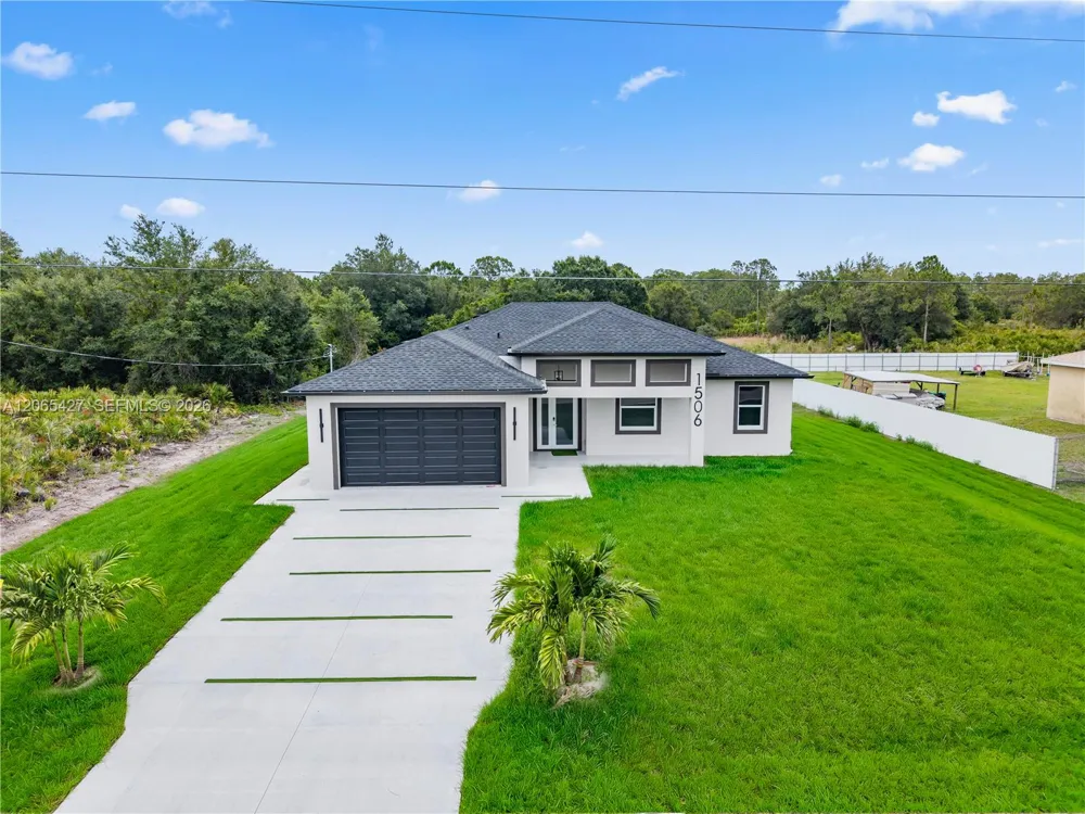 1506 Richmond Ave N Lehigh Acres, FL 33972