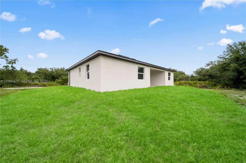 1506 Richmond Ave N Lehigh Acres, FL 33972