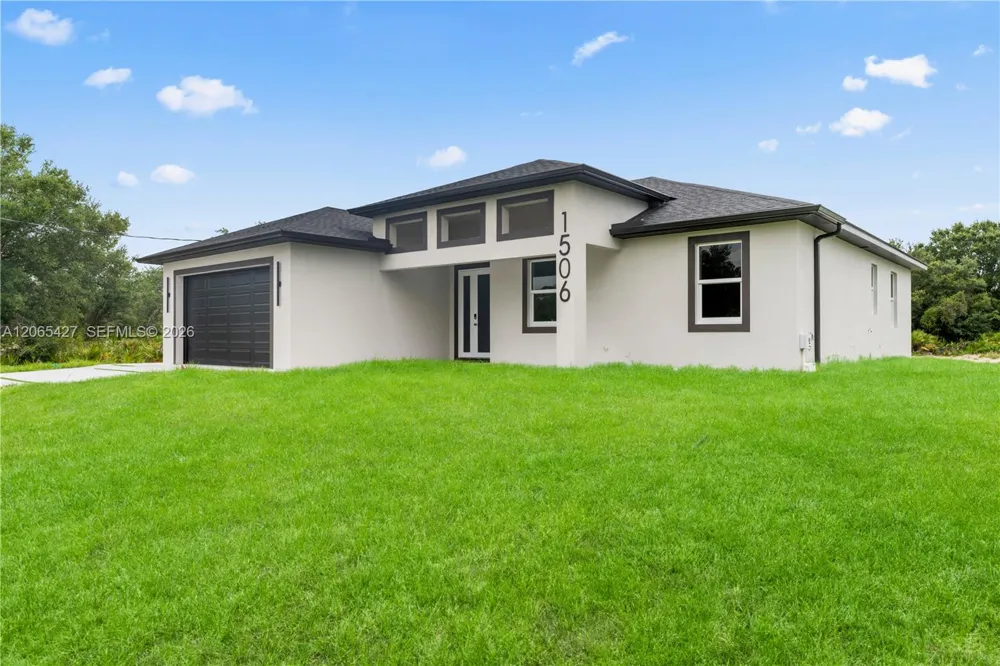 1506 Richmond Ave N Lehigh Acres, FL 33972
