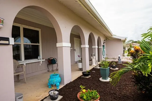 814 SE Corto Court Port St. Lucie, FL 34983