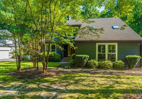 145 Sandhurst Place