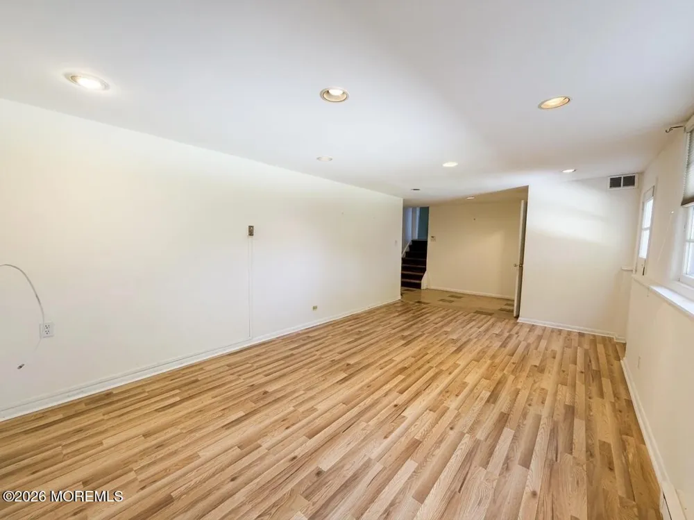 29 Devonshire Terrace West Orange, NJ 07052