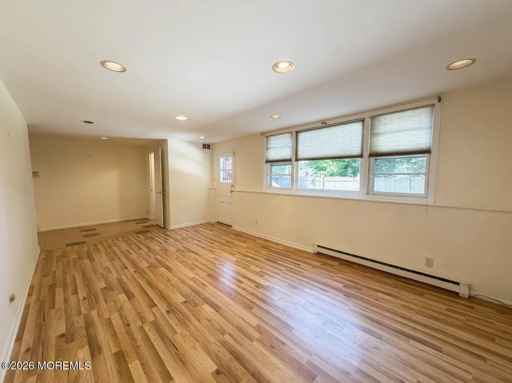 29 Devonshire Terrace West Orange, NJ 07052