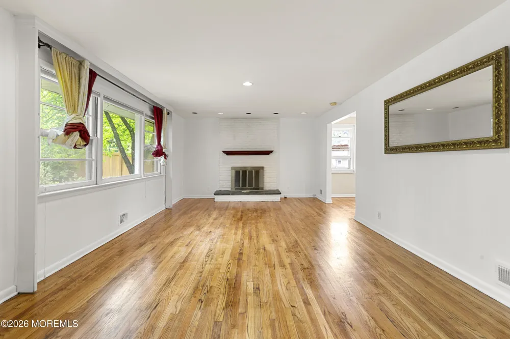 29 Devonshire Terrace West Orange, NJ 07052