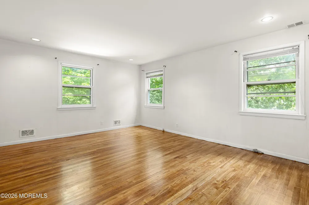 29 Devonshire Terrace West Orange, NJ 07052