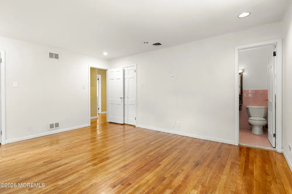 29 Devonshire Terrace West Orange, NJ 07052