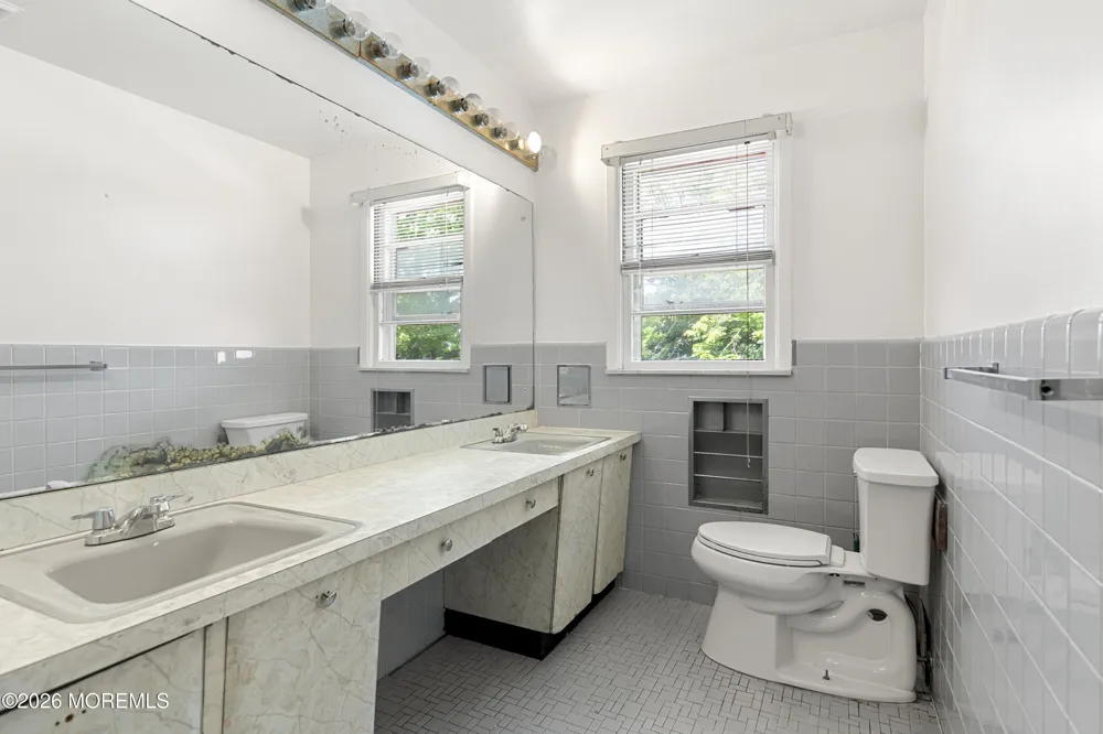 29 Devonshire Terrace West Orange, NJ 07052