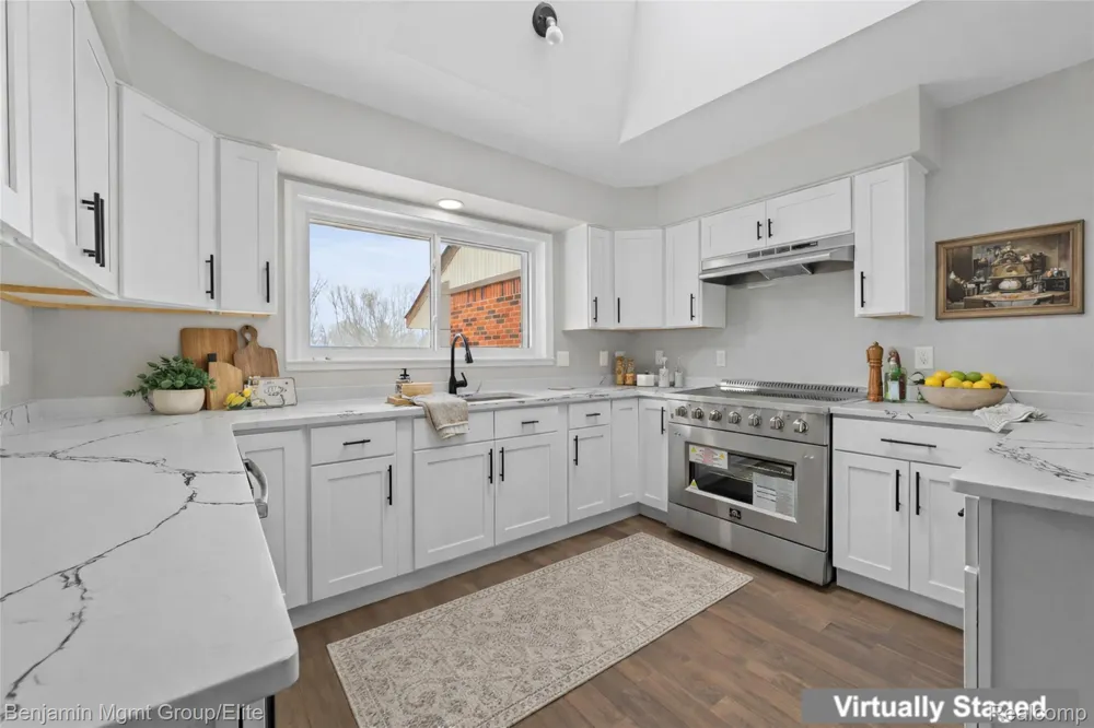 5910 Cedar Knoll Drive Genoa Township, MI 48116