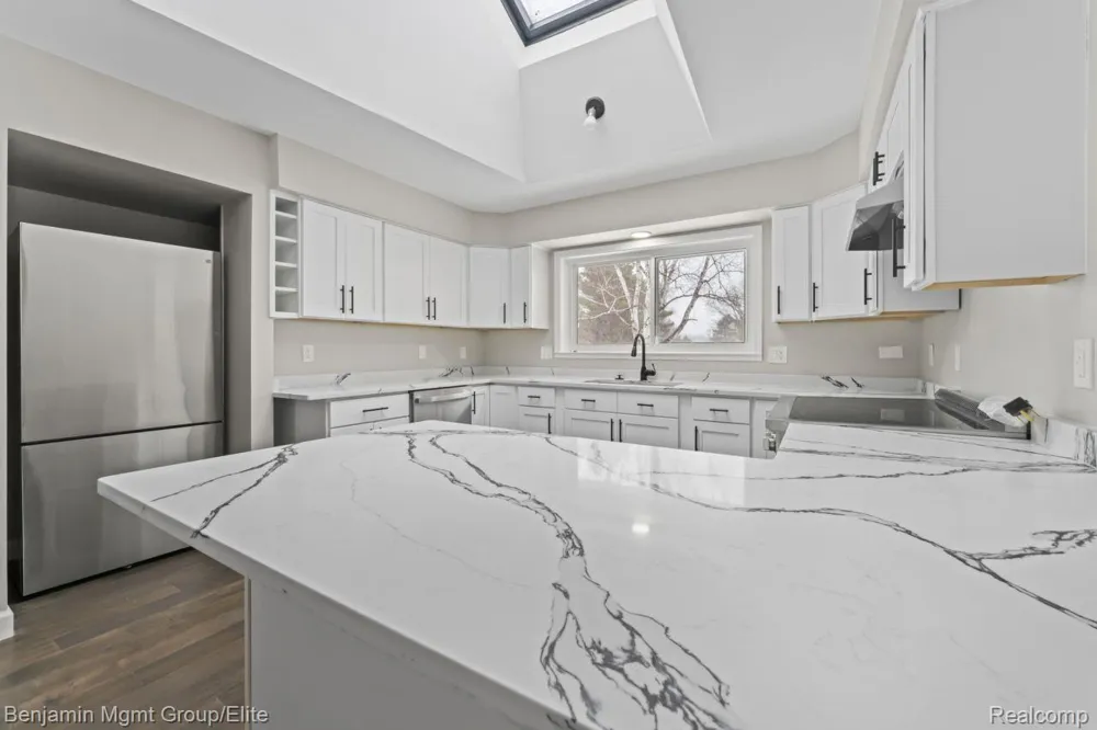 5910 Cedar Knoll Drive Genoa Township, MI 48116
