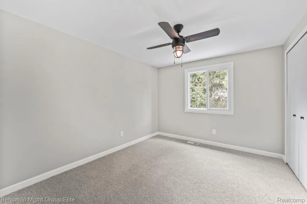 5910 Cedar Knoll Drive Genoa Township, MI 48116