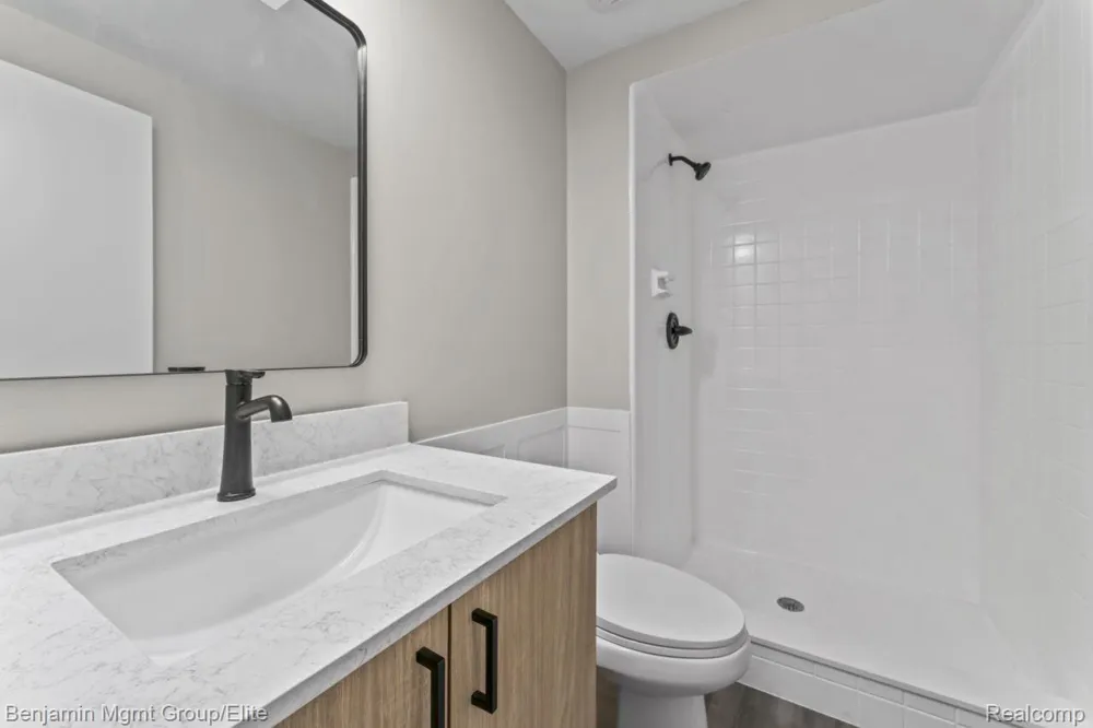 5910 Cedar Knoll Drive Genoa Township, MI 48116