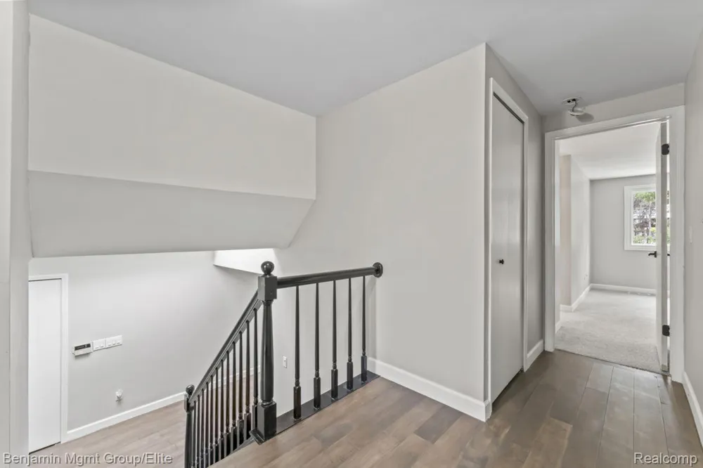 5910 Cedar Knoll Drive Genoa Township, MI 48116