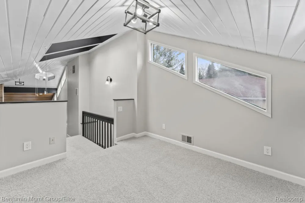 5910 Cedar Knoll Drive Genoa Township, MI 48116