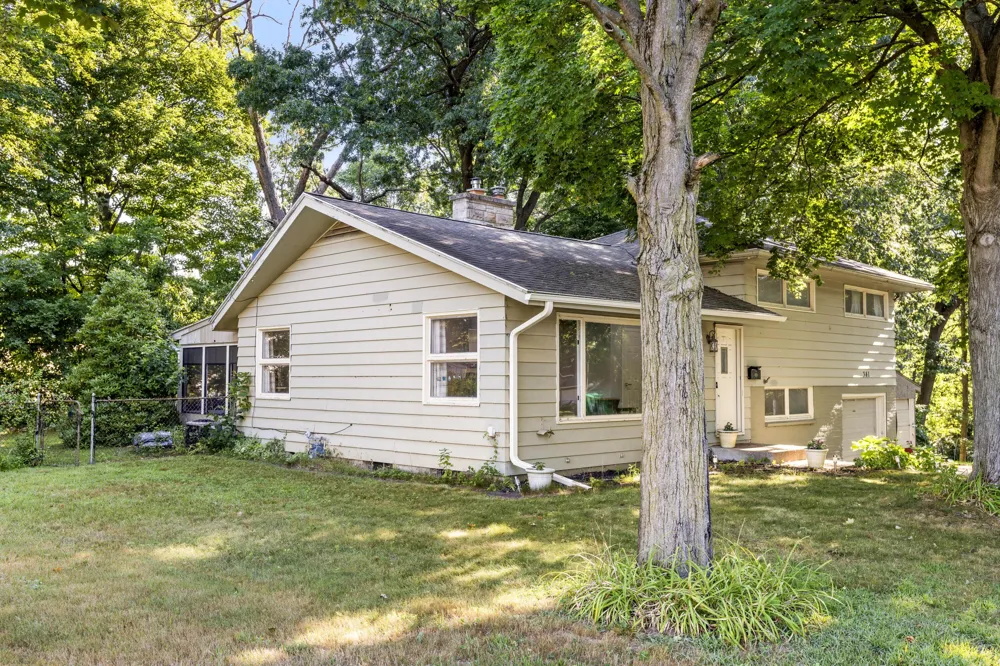 341 Country Club Terrace Battle Creek City, MI 49015