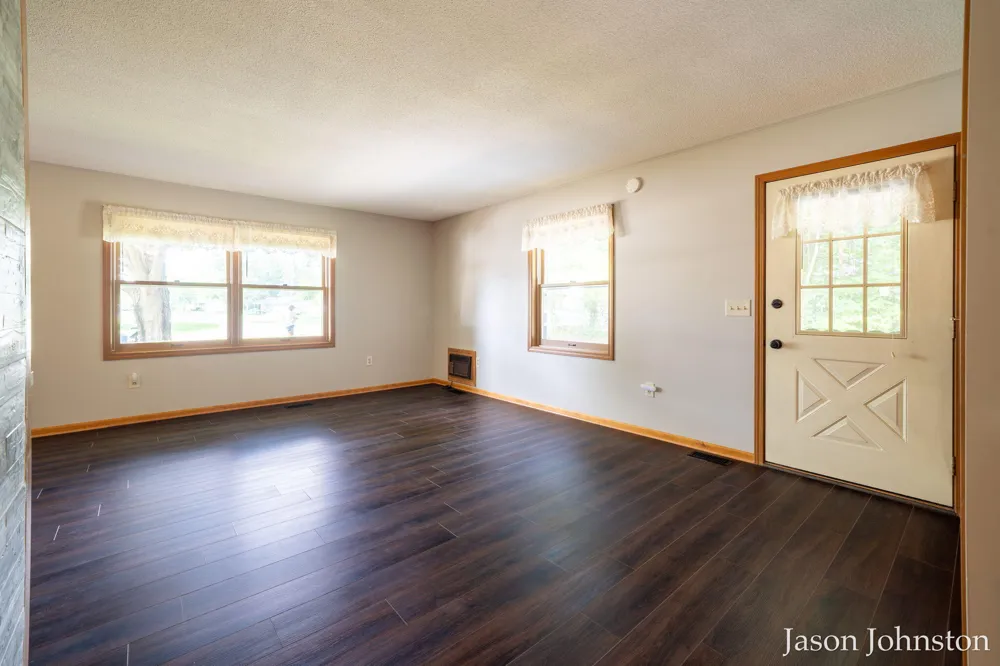 8921 Norman Drive Georgetown Charter Township, MI 49428