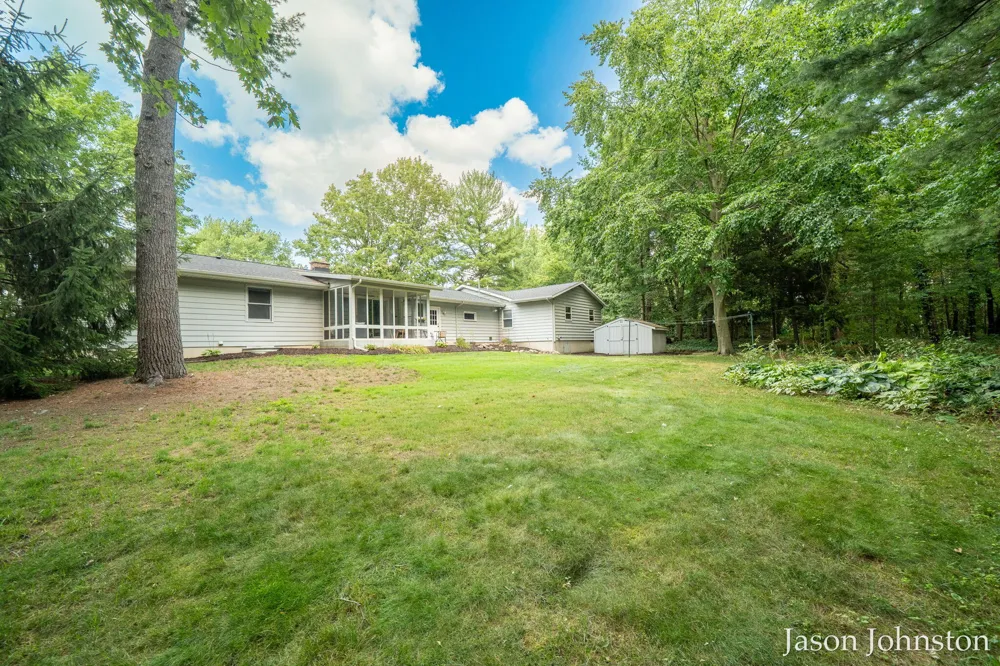 8921 Norman Drive Georgetown Charter Township, MI 49428