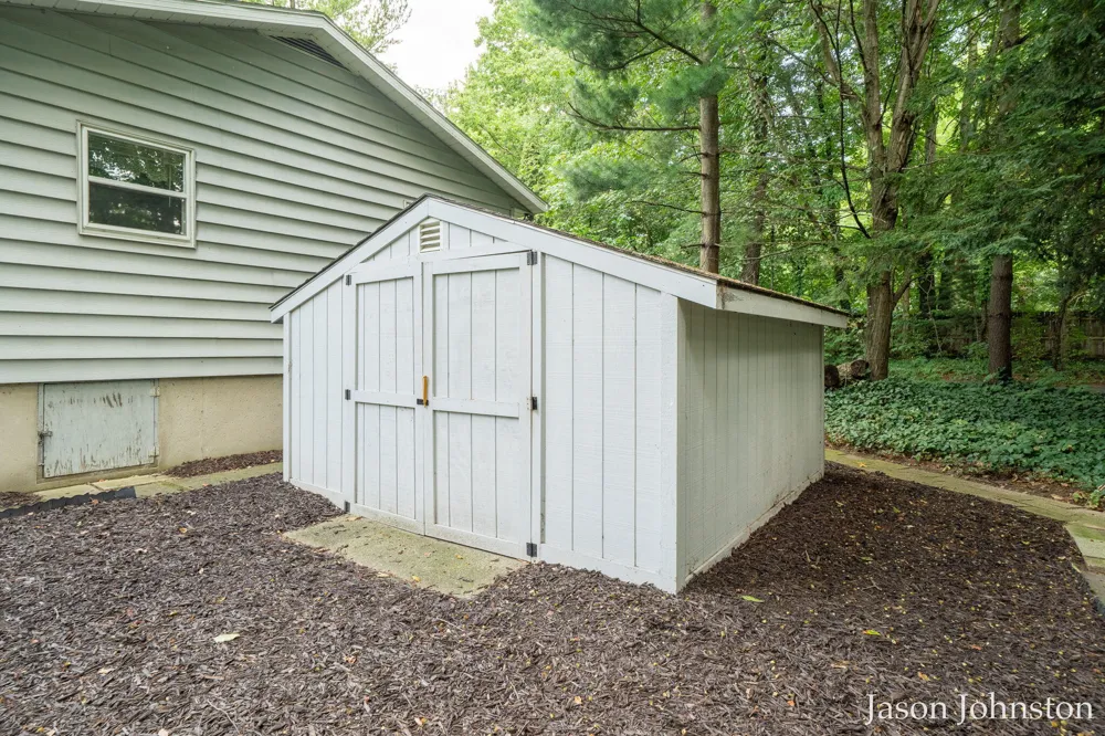 8921 Norman Drive Georgetown Charter Township, MI 49428