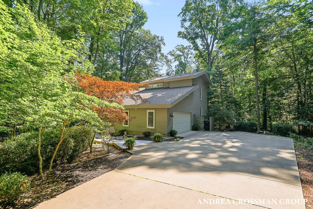 1215 Ash Drive Ganges Township, MI 49090