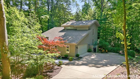 1215 Ash Drive