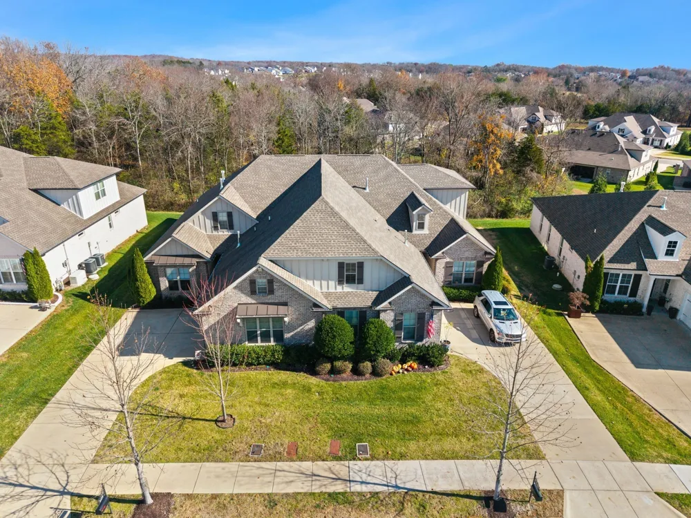 2279 Seven Points Cir Hermitage, TN 37076