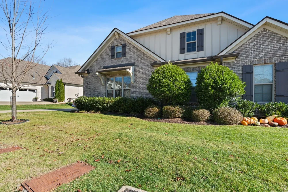 2279 Seven Points Cir Hermitage, TN 37076