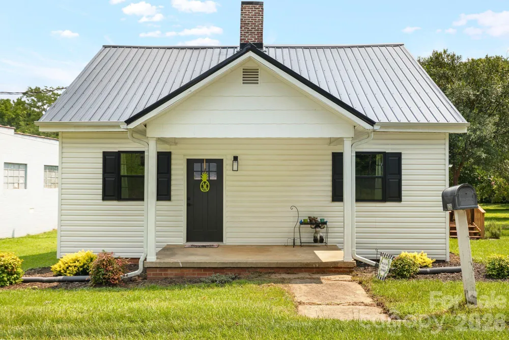 636 Trade Street Tryon, NC 28782
