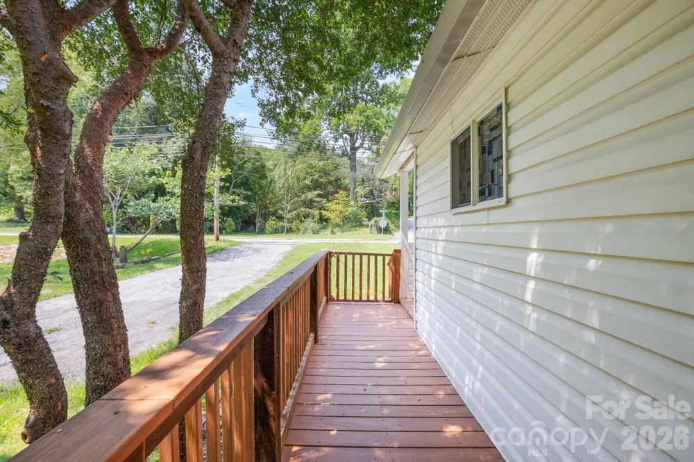 636 Trade Street Tryon, NC 28782