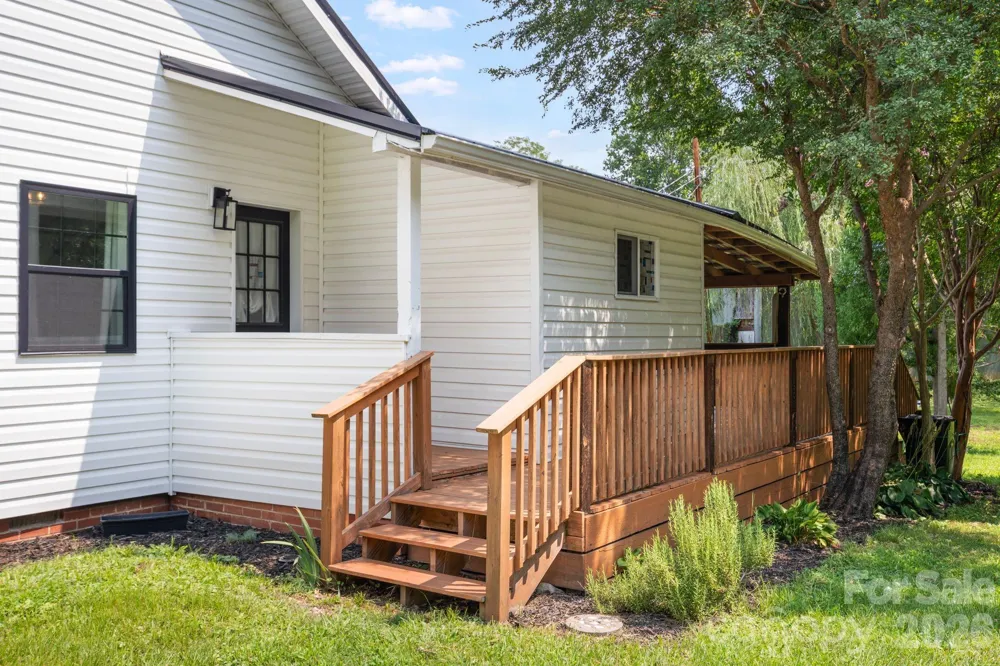 636 Trade Street Tryon, NC 28782