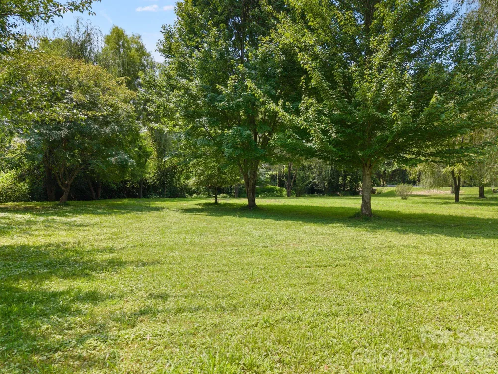 636 Trade Street Tryon, NC 28782