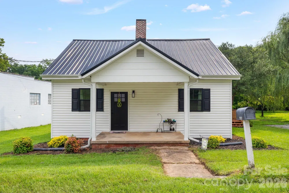 636 Trade Street Tryon, NC 28782