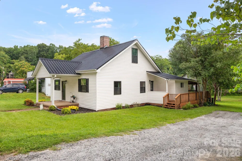 636 Trade Street Tryon, NC 28782