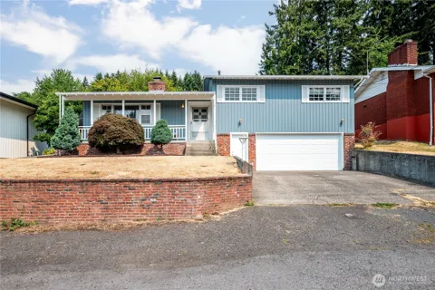 1207 Spruce Street