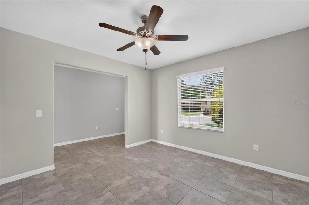 215 ENGLISH HERITAGE PLACE Dover, FL 33527