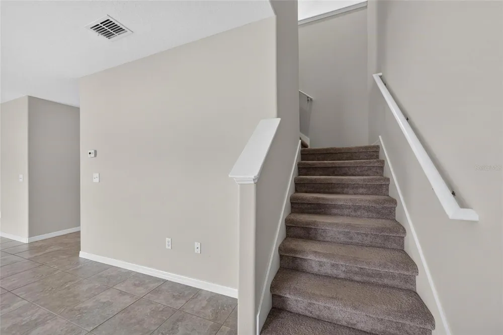 215 ENGLISH HERITAGE PLACE Dover, FL 33527