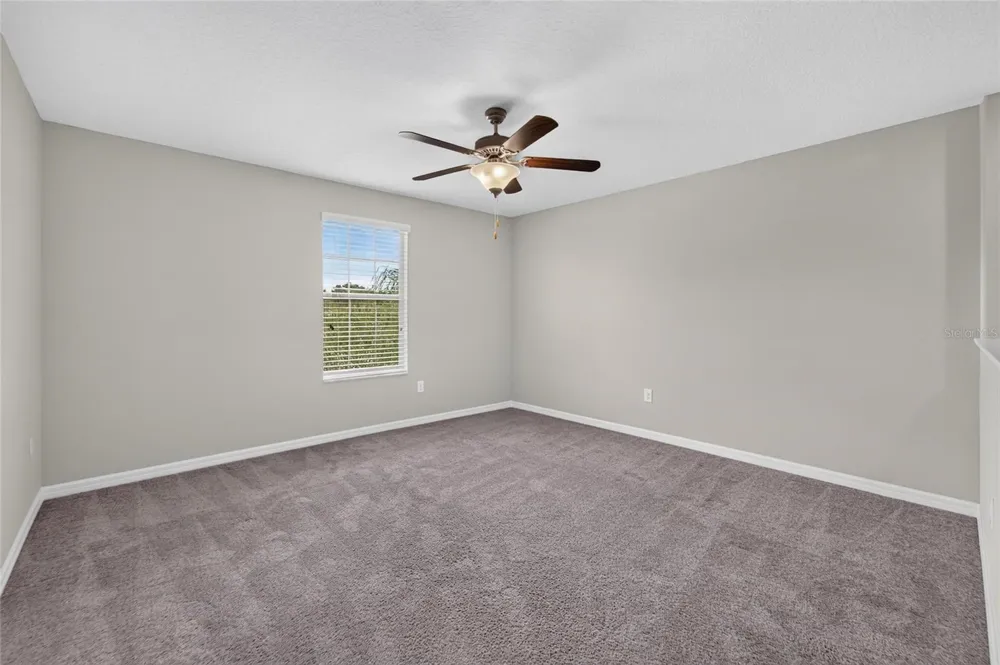 215 ENGLISH HERITAGE PLACE Dover, FL 33527