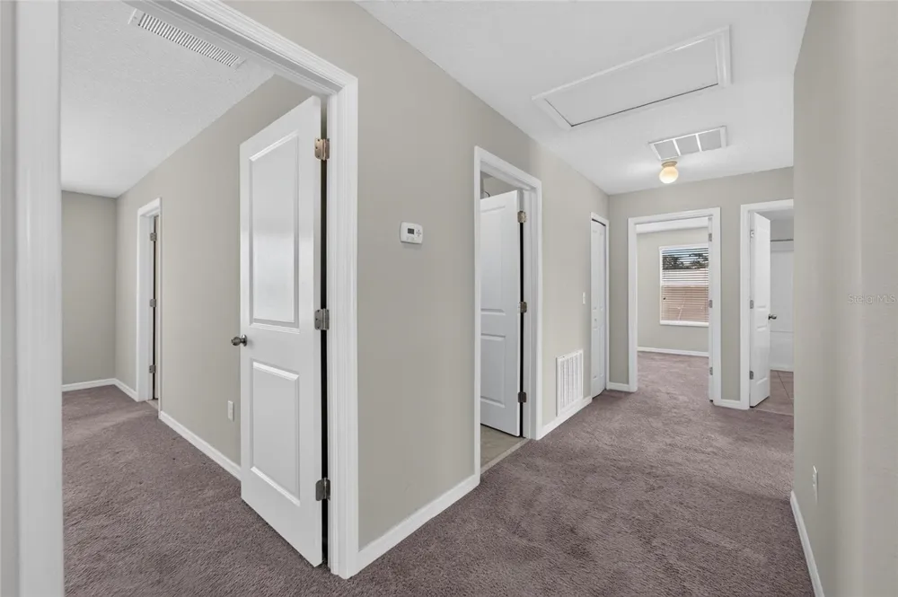 215 ENGLISH HERITAGE PLACE Dover, FL 33527