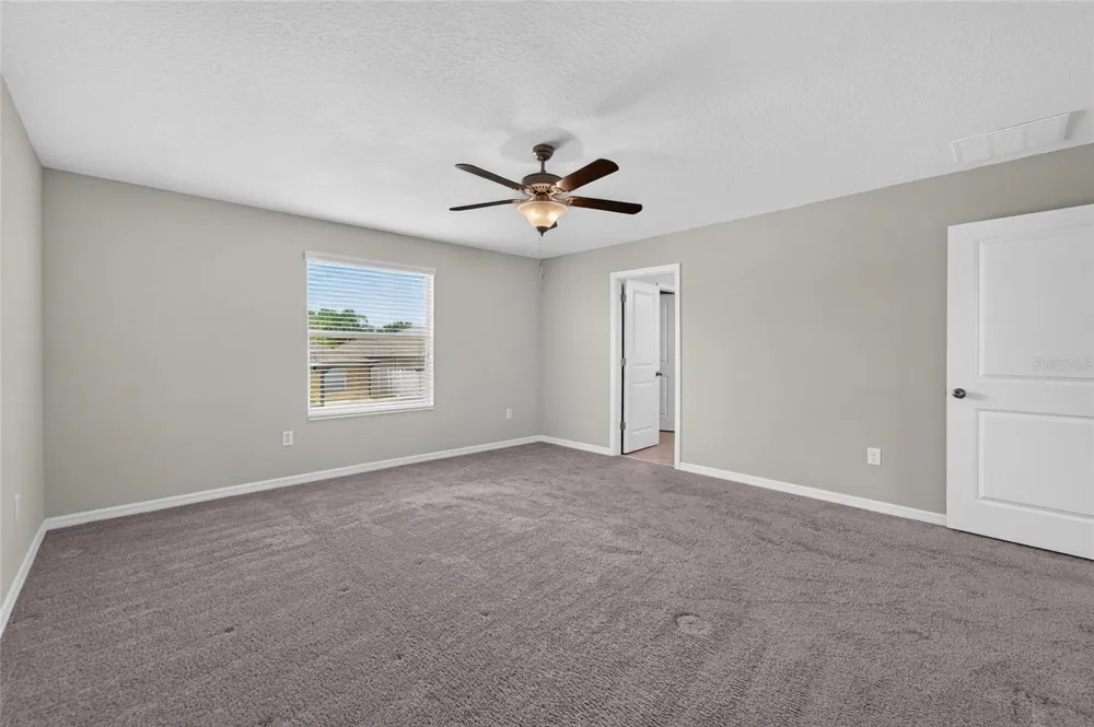 215 ENGLISH HERITAGE PLACE Dover, FL 33527