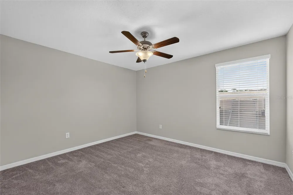 215 ENGLISH HERITAGE PLACE Dover, FL 33527