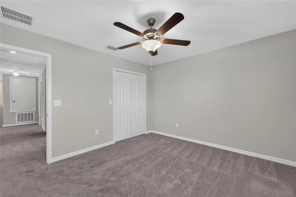 215 ENGLISH HERITAGE PLACE Dover, FL 33527