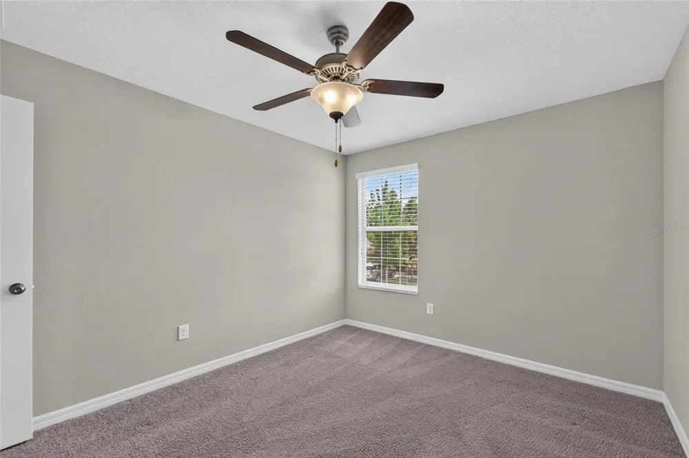 215 ENGLISH HERITAGE PLACE Dover, FL 33527