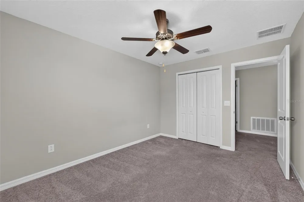 215 ENGLISH HERITAGE PLACE Dover, FL 33527